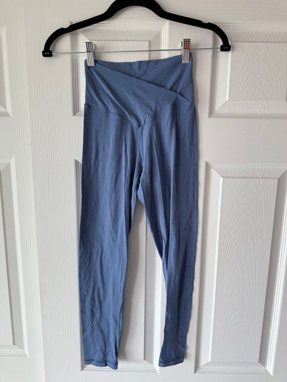 blue crossover leggings